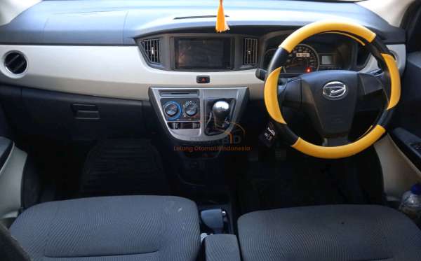 DAIHATSU SIGRA R