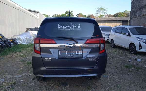 DAIHATSU SIGRA R