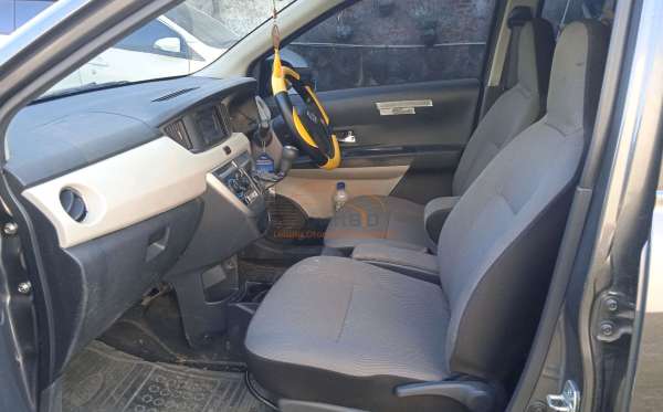 DAIHATSU SIGRA R