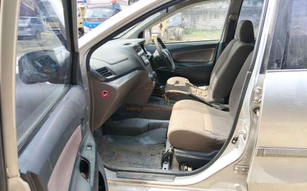 DAIHATSU XENIA R