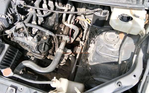 DAIHATSU XENIA R