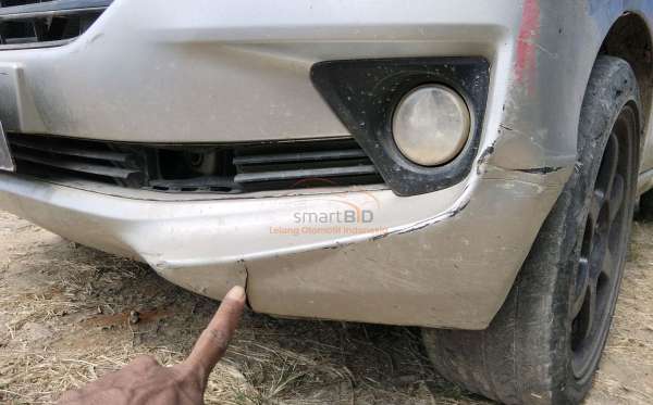 DAIHATSU XENIA R