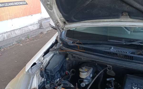 DAIHATSU XENIA