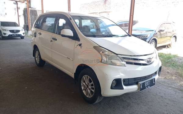 DAIHATSU XENIA