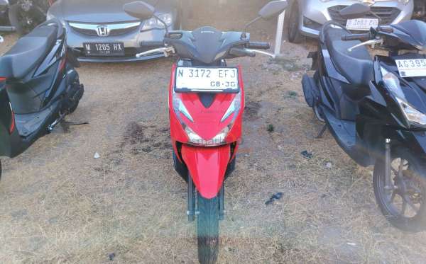 HONDA  BEAT