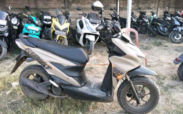 HONDA  BEAT STREET