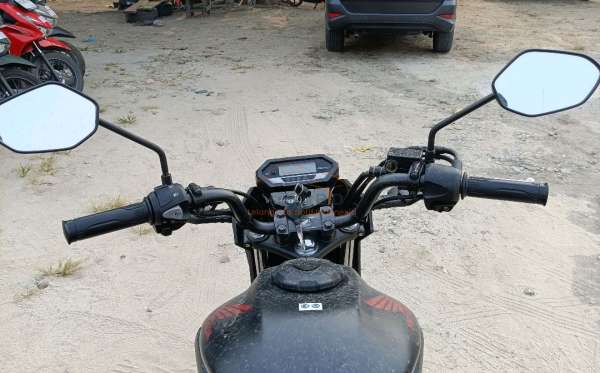 HONDA CB 150 Verza