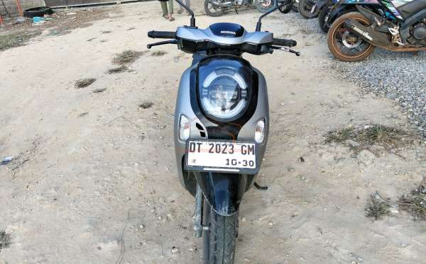HONDA  SCOOPY