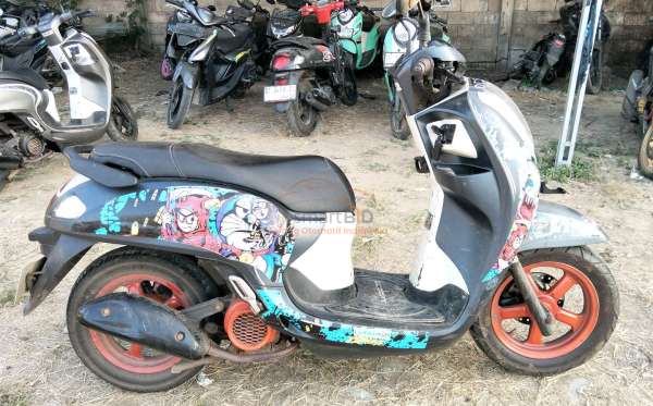 HONDA  SCOOPY