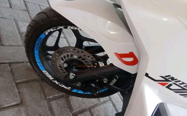 HONDA PCX 160