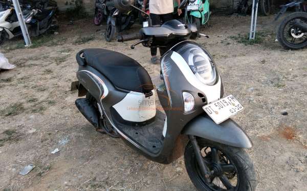 HONDA  SCOOPY