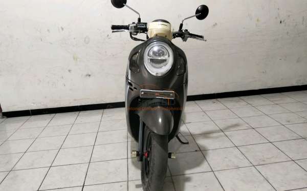 HONDA SCOOPY SPORTY
