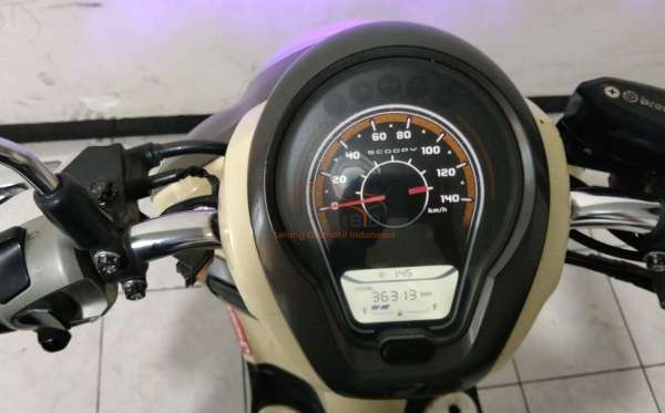 HONDA SCOOPY SPORTY