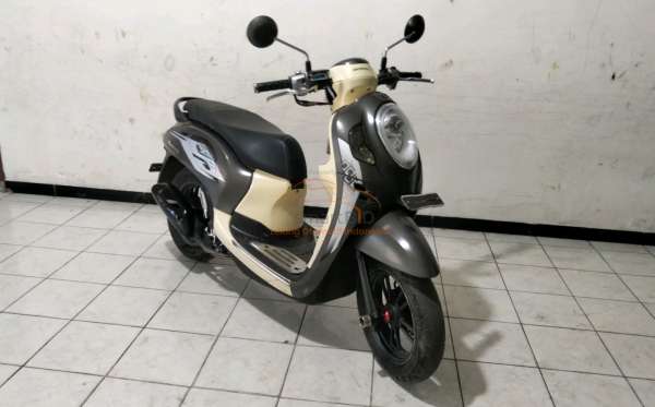 HONDA SCOOPY SPORTY