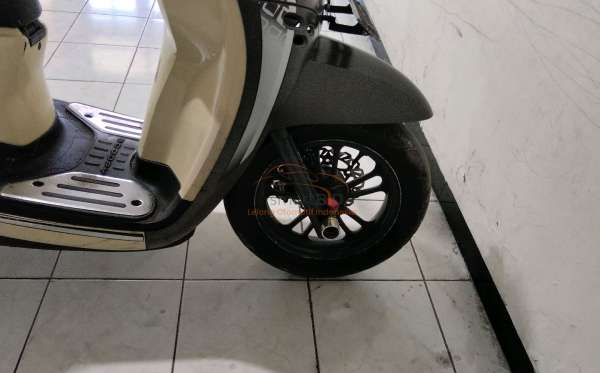 HONDA SCOOPY SPORTY