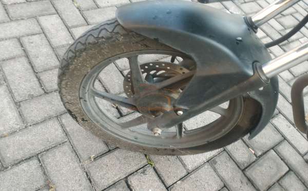 HONDA CB 150 Verza
