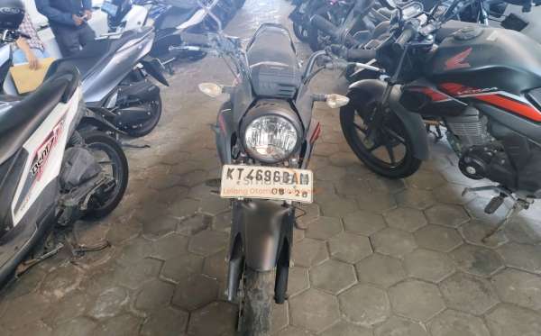 HONDA  CB 150 Verza