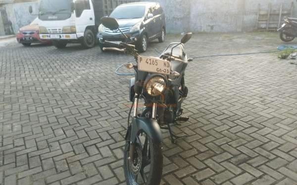 HONDA CB 150 Verza