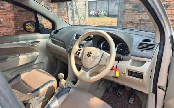 SUZUKI ERTIGA