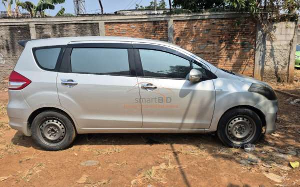 SUZUKI ERTIGA