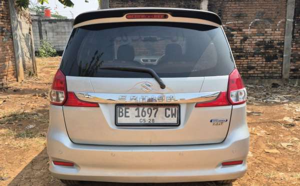 SUZUKI ERTIGA