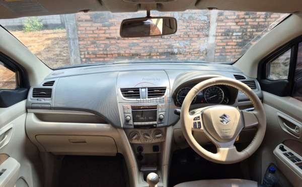 SUZUKI ERTIGA