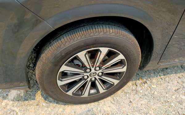 TOYOTA AVANZA 1.5 G