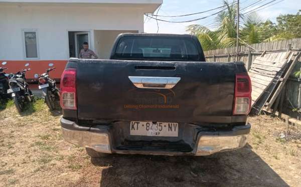 TOYOTA HILUX 2.4G DC 4X4