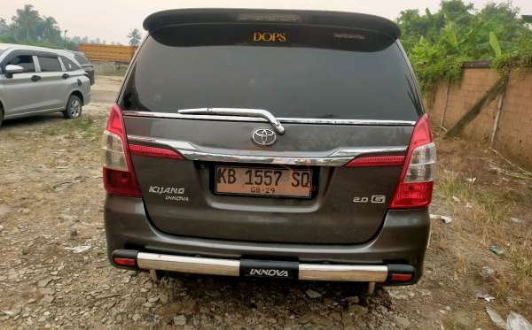 TOYOTA INNOVA G