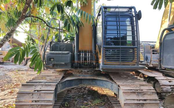 XCMG EXCAVATOR XE215C