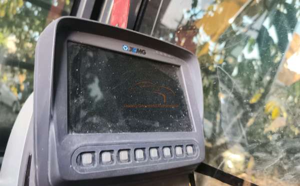 XCMG EXCAVATOR XE215C