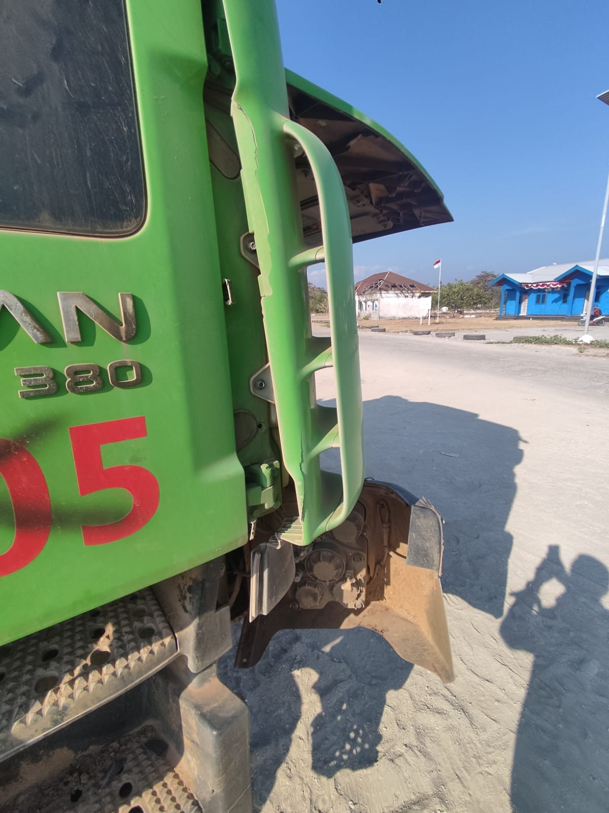 HONGYAN  DUMP TRUCK