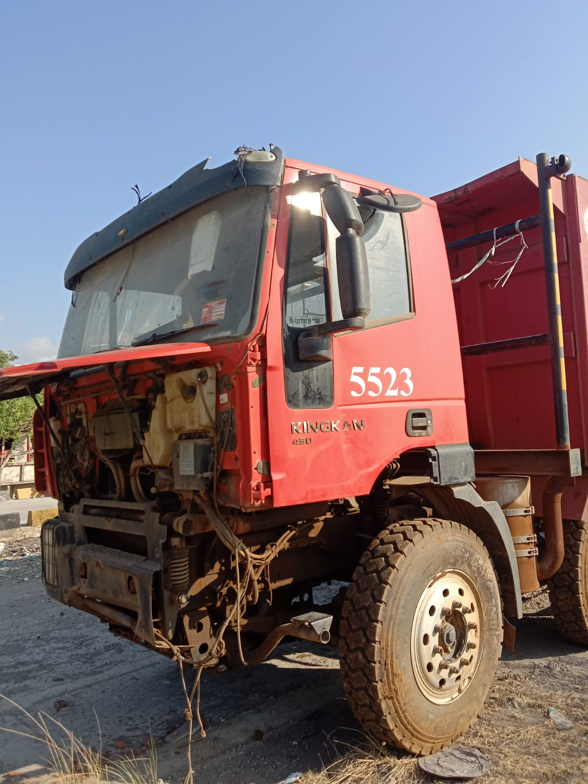 HONGYAN  DUMP TRUCK CQ-3314 (8X4)