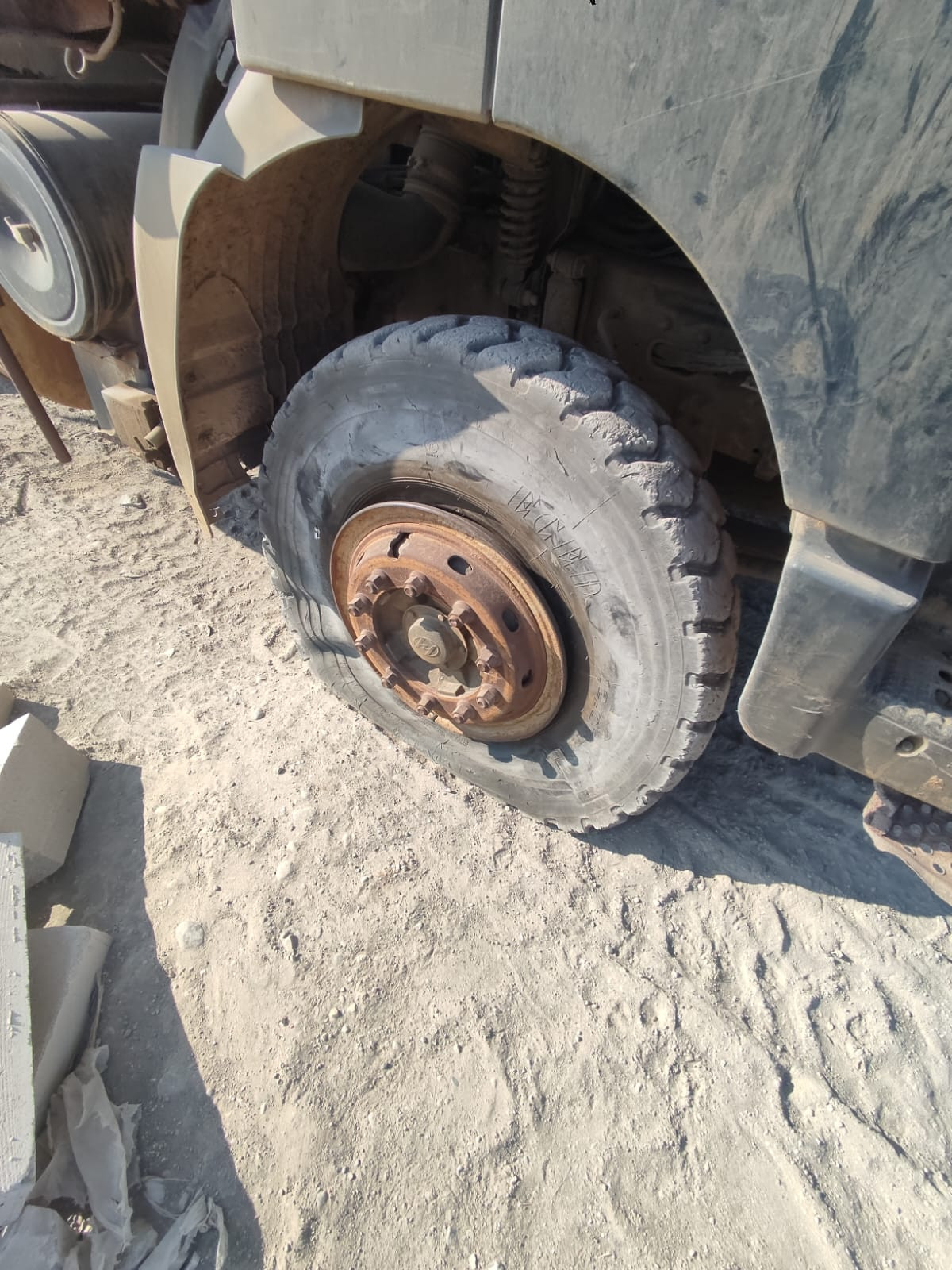 HONGYAN  DUMP TRUCK