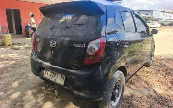 DAIHATSU AYLA 1.0 D