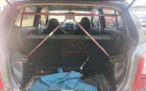 DAIHATSU AYLA 1.0 D