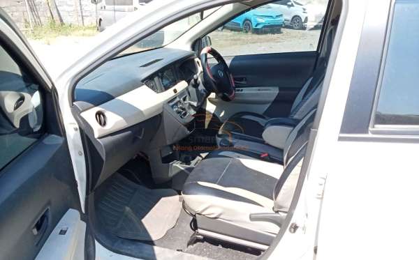 DAIHATSU SIGRA
