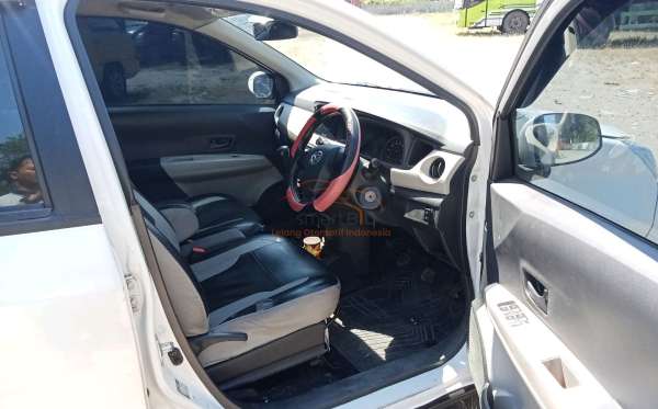 DAIHATSU SIGRA