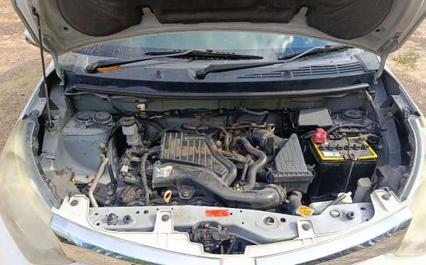 DAIHATSU  SIGRA