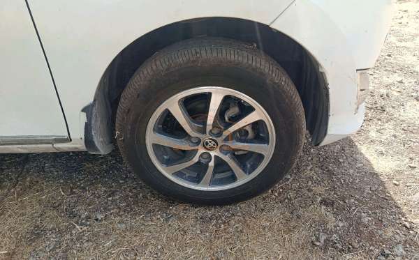 DAIHATSU  SIGRA