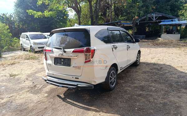 DAIHATSU  SIGRA