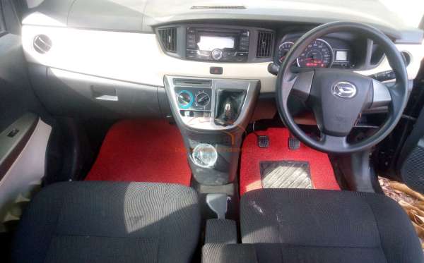 DAIHATSU  SIGRA  R