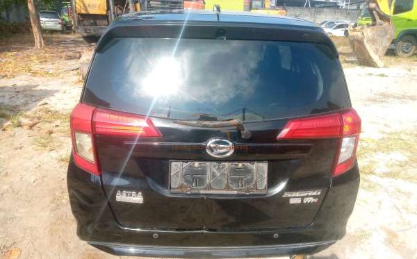 DAIHATSU  SIGRA  R