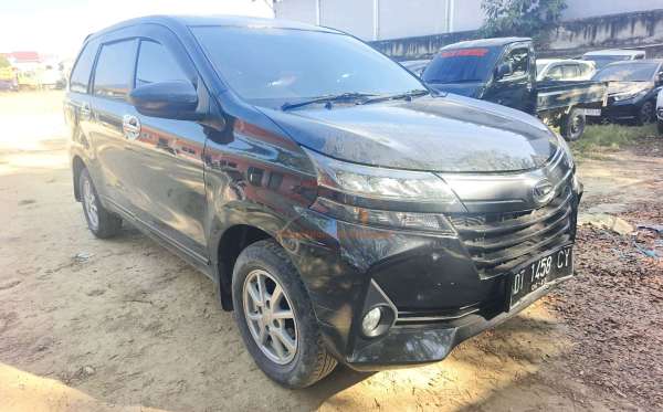 DAIHATSU XENIA 1.3 X