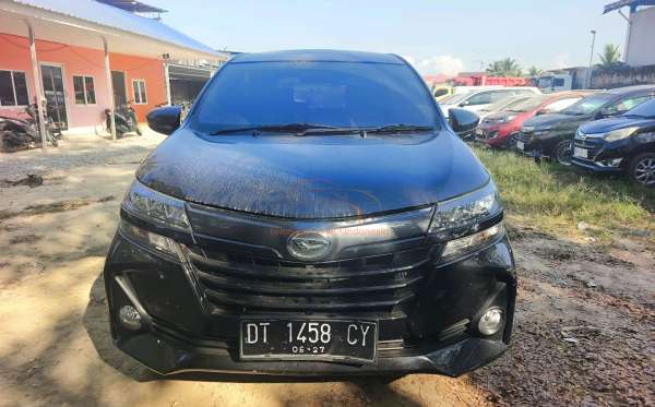 DAIHATSU XENIA 1.3 X
