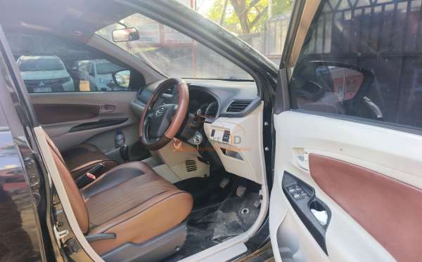 DAIHATSU XENIA 1.3 X