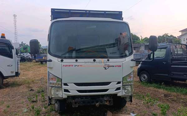 ISUZU  NMR  71T HD 6.1
