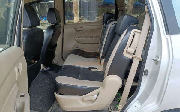 SUZUKI  ERTIGA  DX