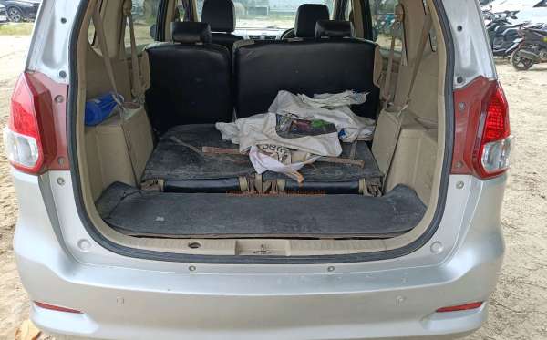 SUZUKI  ERTIGA  DX
