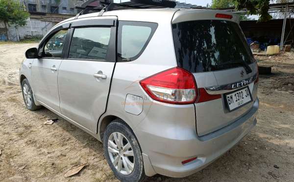 SUZUKI  ERTIGA  DX